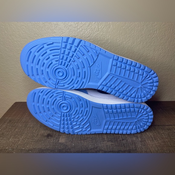 Air Jordan 1 High Golf “University Blue”
- Size 12 Men. - Picture 8 of 8